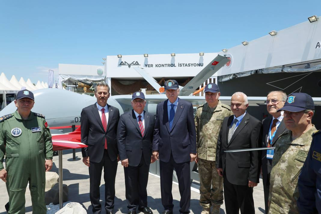 Erdoğan Savunma Sanayii Fuarı'nı gezdi - Resim: 19